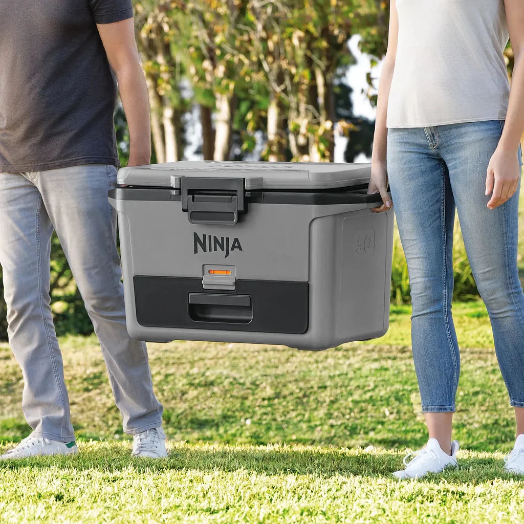 ❄️ Stay Chill Anywhere – Ninja 47L FrostVault Cooler