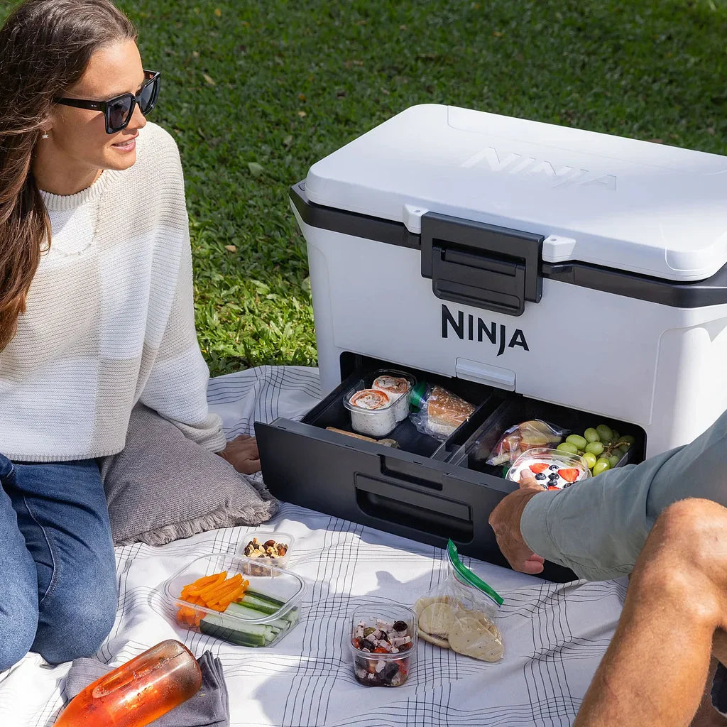 ❄️ Stay Chill Anywhere – Ninja 47L FrostVault Cooler