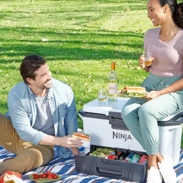 ❄️ Stay Chill Anywhere – Ninja 47L FrostVault Cooler