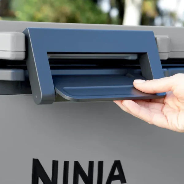 ❄️ Stay Chill Anywhere – Ninja 47L FrostVault Cooler